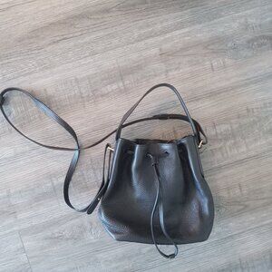 Aritzia Black Pebbled Leather Bucket Shoulder Bag with Gold Hardware